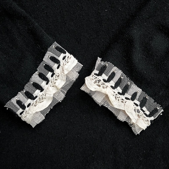 Anthropologie Sleeping on Snow Black Lambswool w/Cream Lace Detail Sweater, sz M - Picture 8 of 9